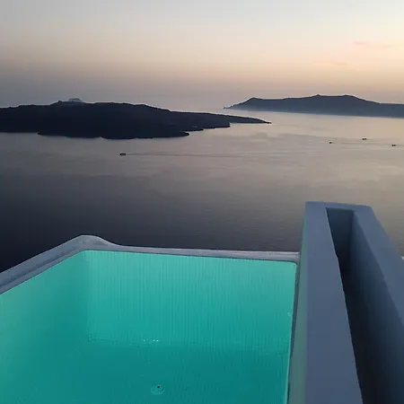 Adamant (adults Only) Fira (Santorini)